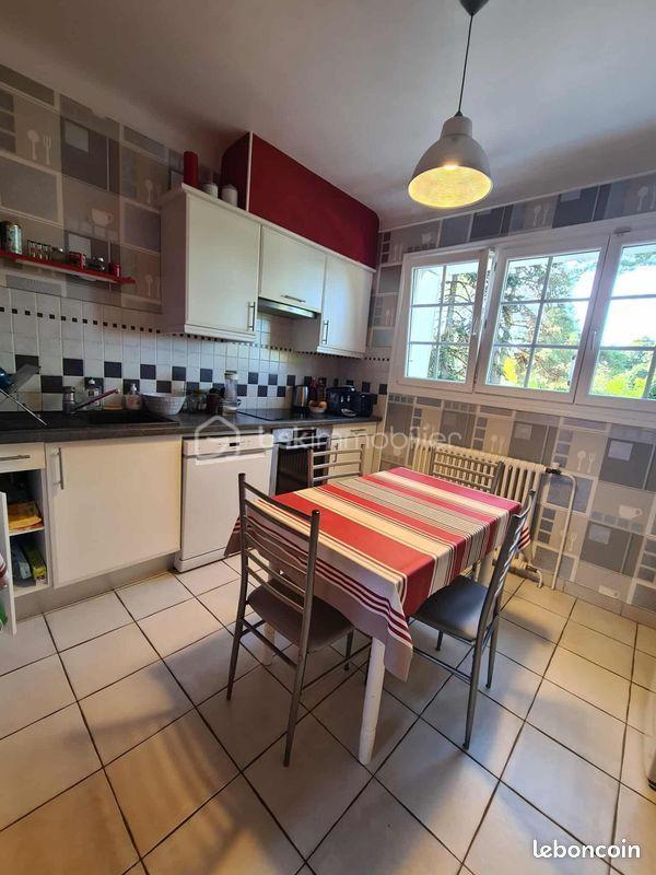 Maison - 160 m² - 8 pièces