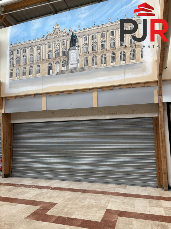 Local commercial - 61 m²