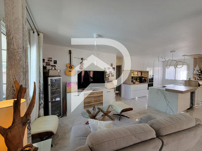 Maison - 82 m² - 3 pièces