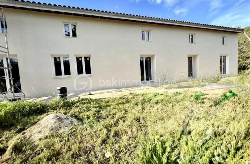 Demeure - 363 m² - 14 pièces