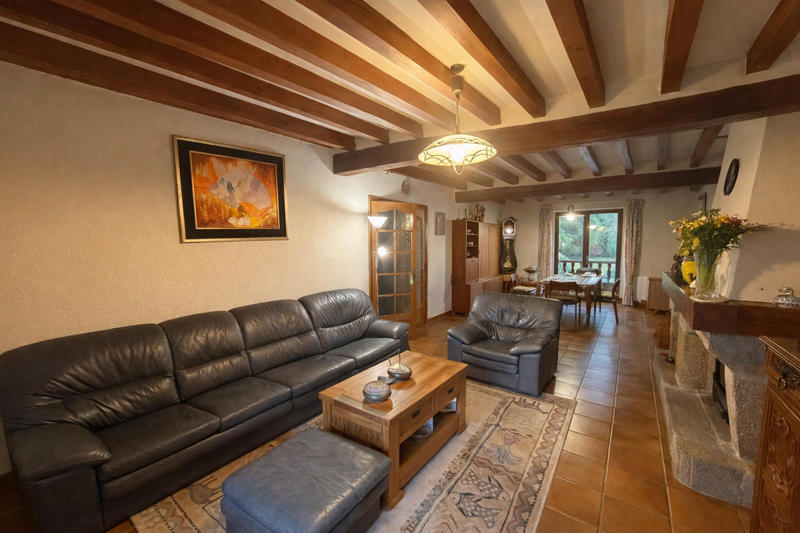 Maison - 196 m² - 7 pièces