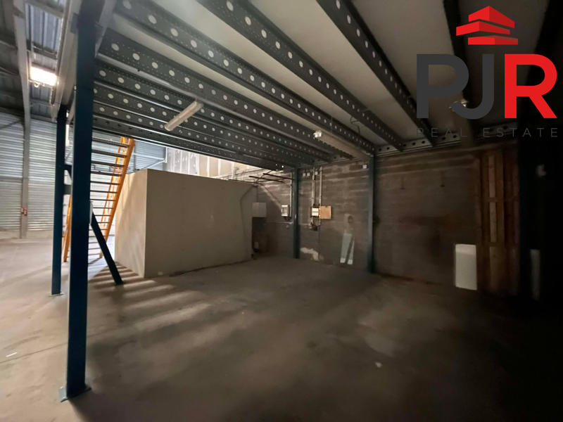 Local d'activités - 726 m²