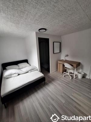 Chambre - 15 m² - 1 pièce