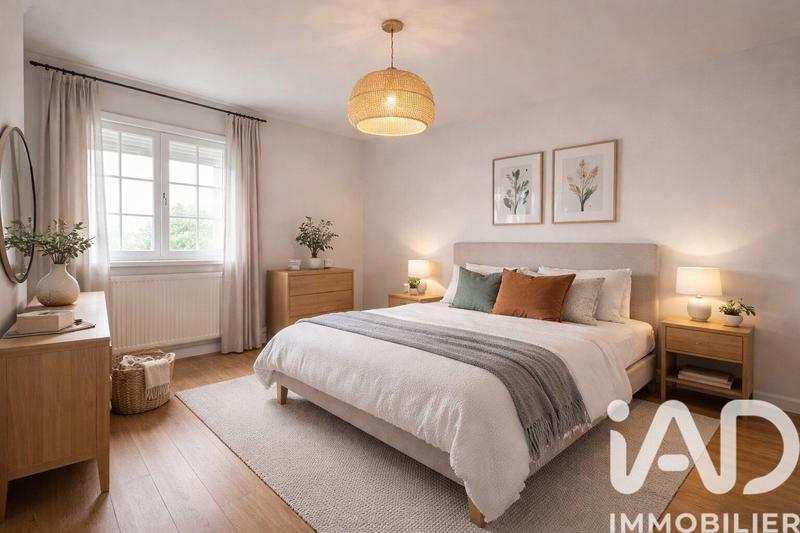 Maison - 192 m² - 7 pièces