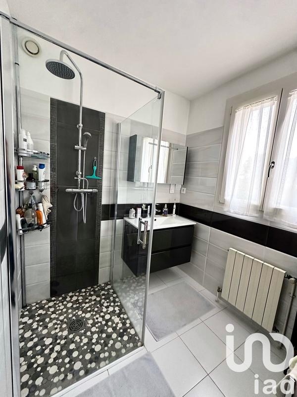 Maison - 146 m² - 8 pièces