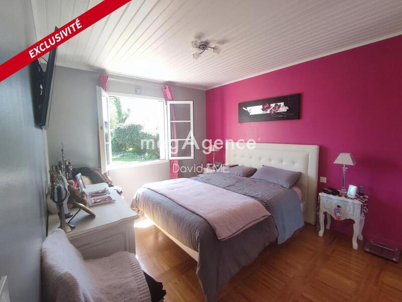 Maison - 167 m² - 8 pièces