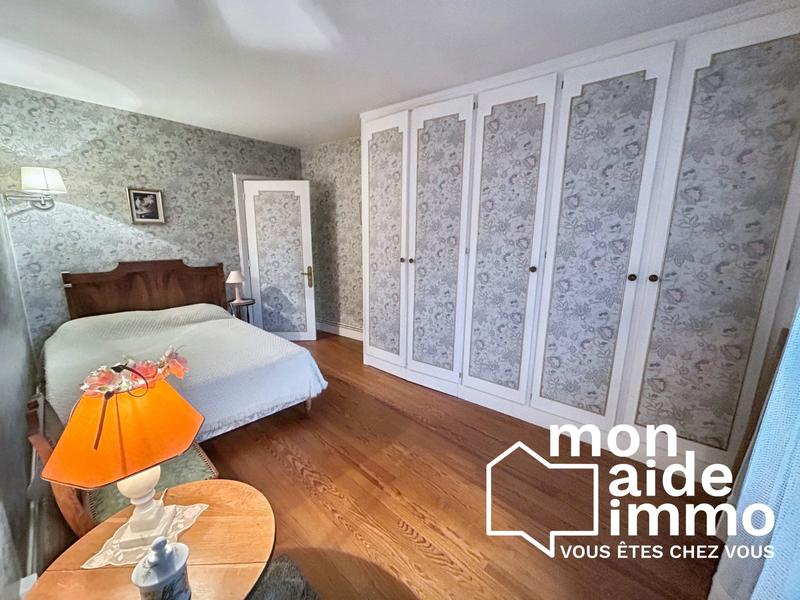 Maison ancienne - 271 m² - 9 pièces