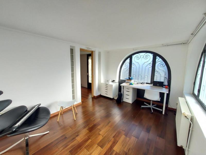 Maison - 171 m² - 7 pièces