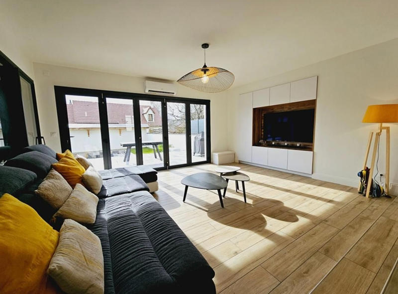 Maison - 136 m² - 6 pièces