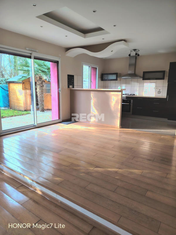 Maison - 116 m² - 6 pièces