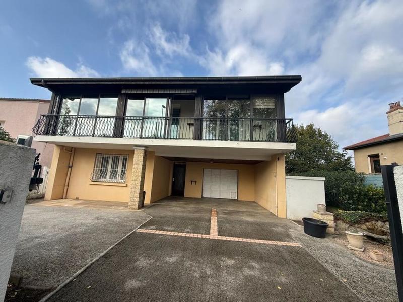 Maison - 120 m² - 5 pièces