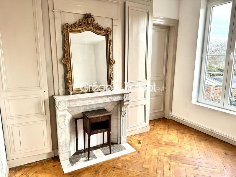 Maison - 301 m² - 11 pièces