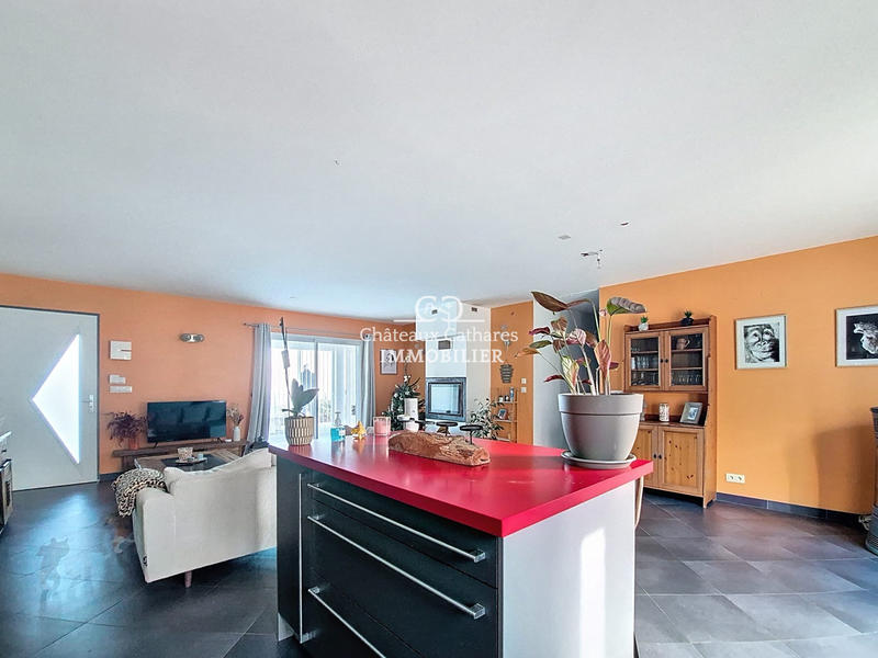 Maison - 178 m² - 6 pièces