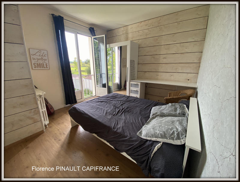 Maison - 219 m² - 8 pièces