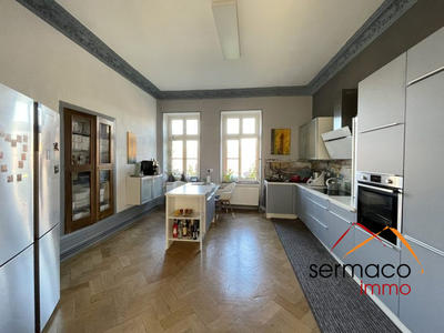 Appartement - 164 m² - 4 pièces