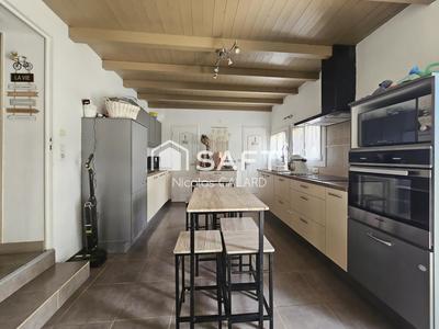 Maison - 168 m² - 6 pièces