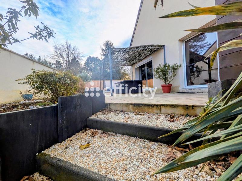 Pavillon - 170 m² - 6 pièces