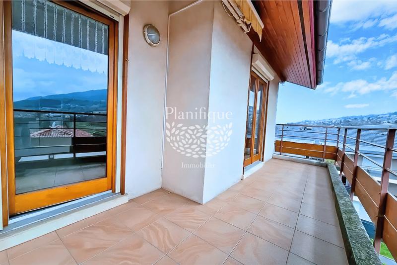 Appartement - 97 m² - 4 pièces