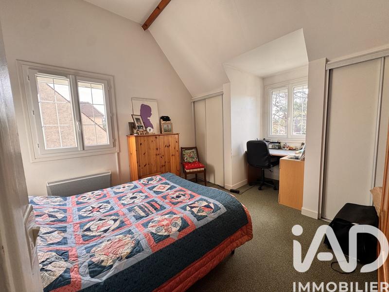 Maison - 180 m² - 9 pièces