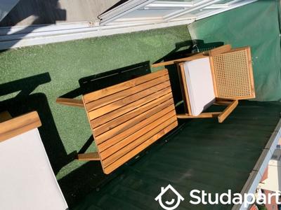 Chambre - 9 m² - 1 pièce