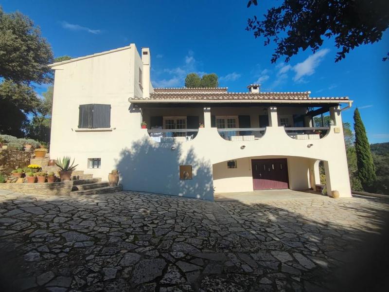 Villa - 197 m² - 8 pièces