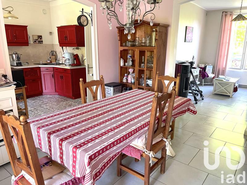 Maison - 200 m² - 9 pièces