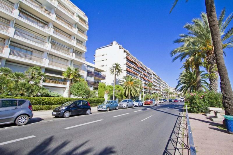 Appartement - 90 m² - 3 pièces