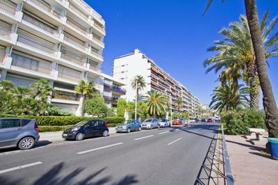 Appartement - 90 m² - 3 pièces