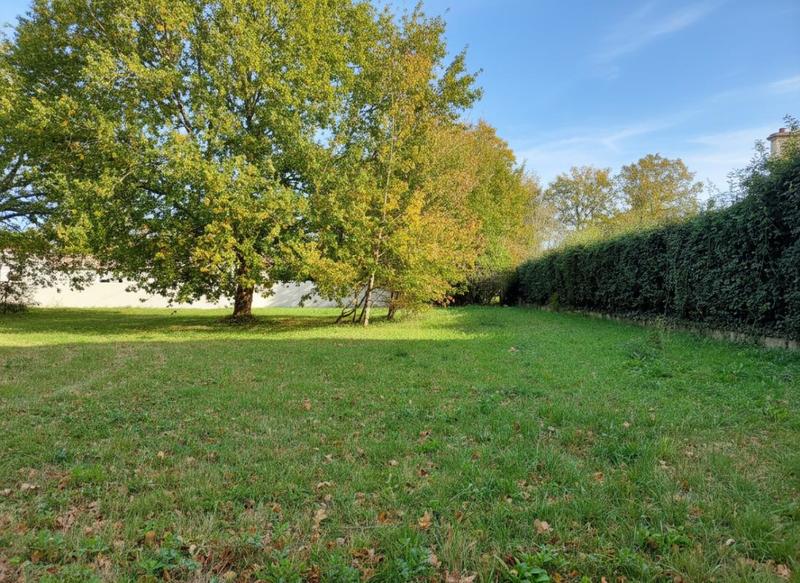 Terrain constructible - 370 m²