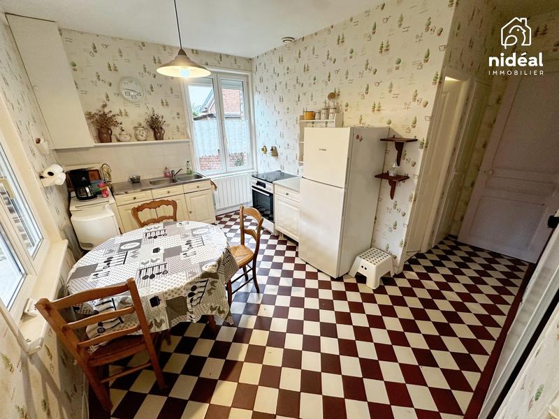 Maison - 98 m² - 5 pièces