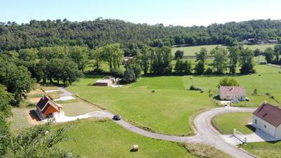 Terrain de lotissements - 2 200 m²