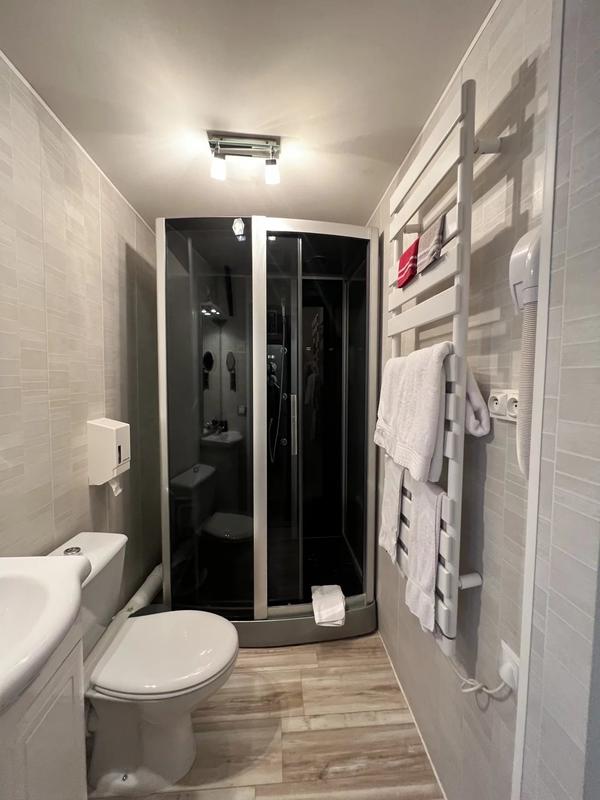 Maison - 450 m² - 10 pièces