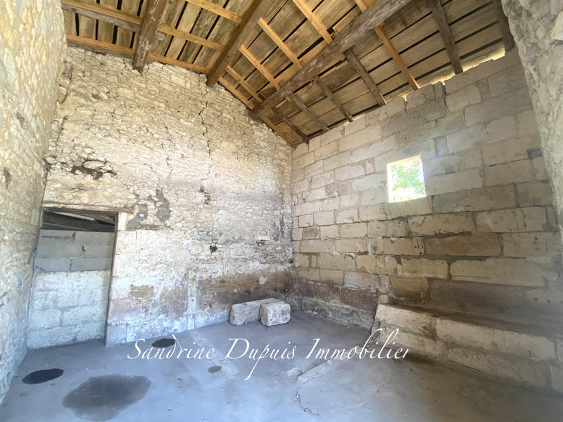 Maison - 220 m² - 7 pièces