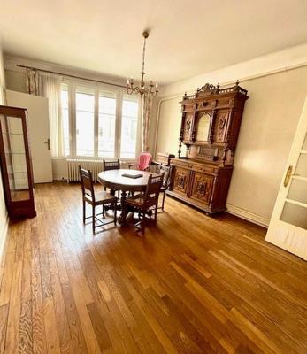 Maison - 144 m² - 7 pièces