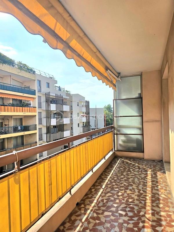 Appartement - 56 m² - 3 pièces