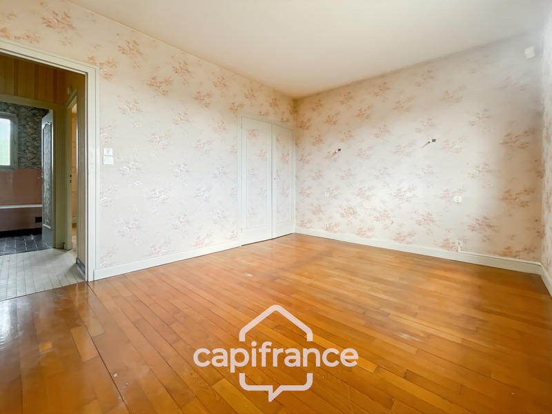 Maison - 95 m² - 5 pièces