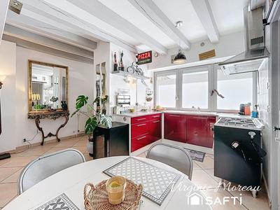 Maison - 96 m² - 6 pièces