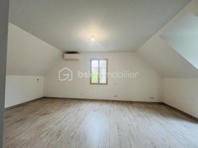 Maison - 180 m² - 7 pièces