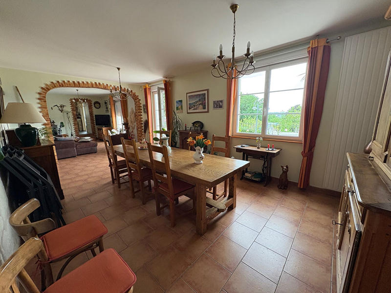 Maison - 152 m² - 8 pièces