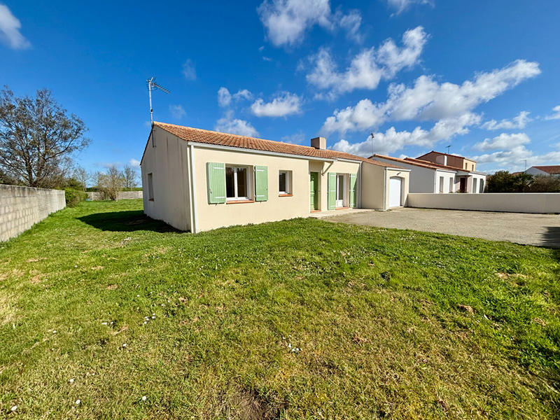 Maison - 90 m² - 4 pièces