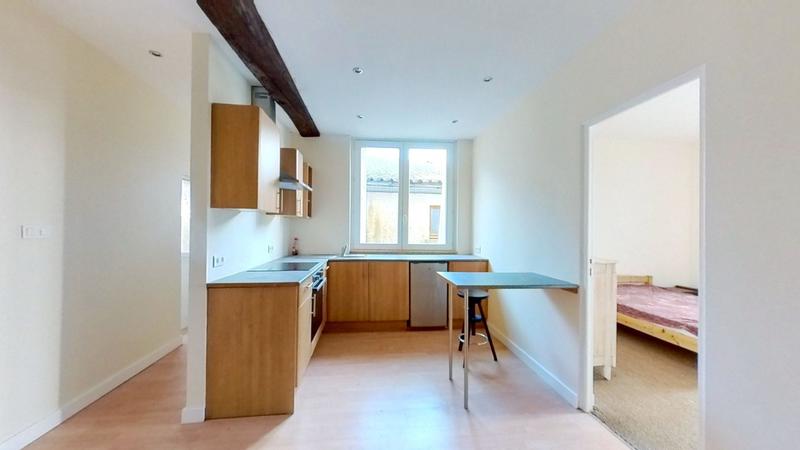 Appartement - 108 m² - 7 pièces