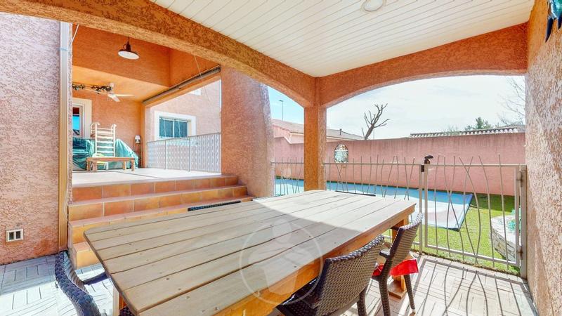 Maison - 151 m² - 6 pièces