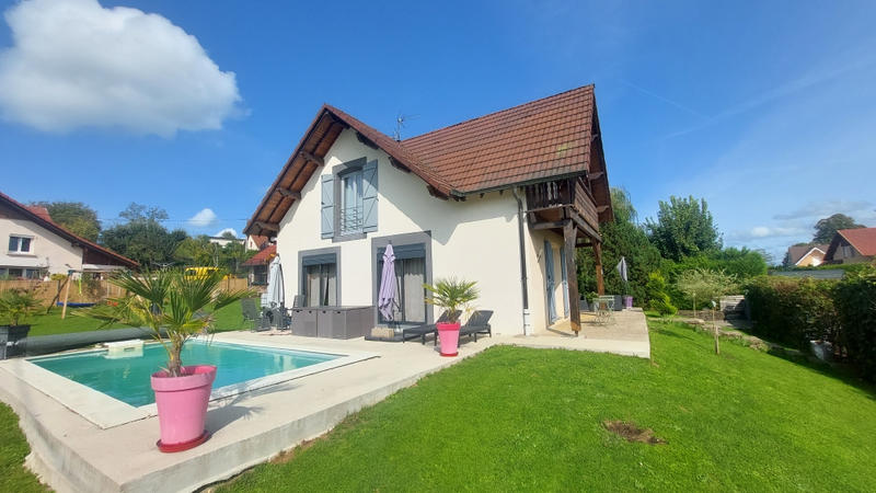 Maison - 145 m² - 8 pièces