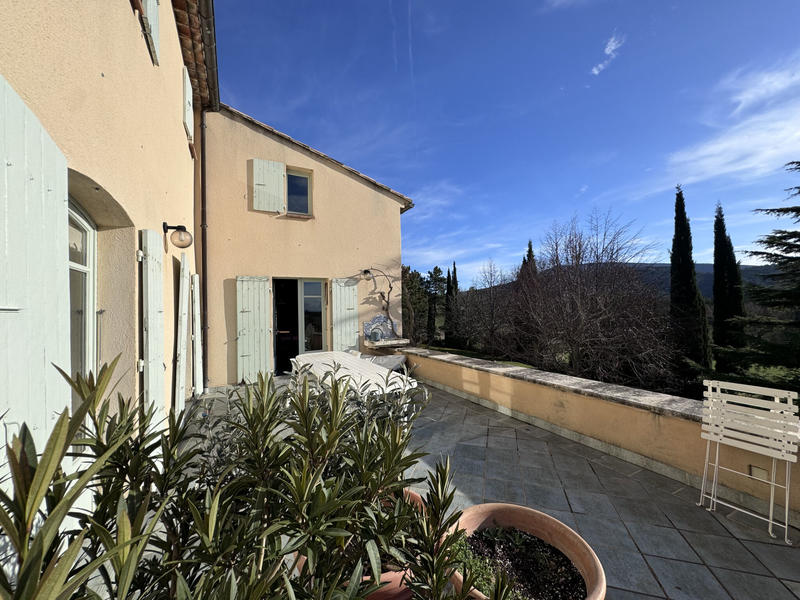 Maison - 364 m² - 11 pièces