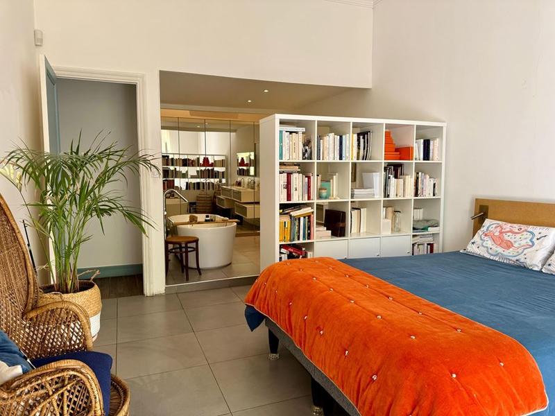 Appartement - 252 m² - 6 pièces