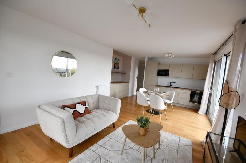 Appartement - 82 m² - 4 pièces