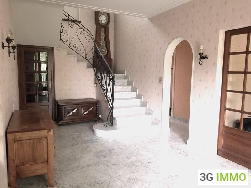 Maison traditionnelle - 148 m² - 6 pièces