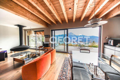 Maison - 180 m² - 4 pièces