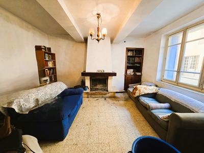 Maison - 164 m² - 9 pièces