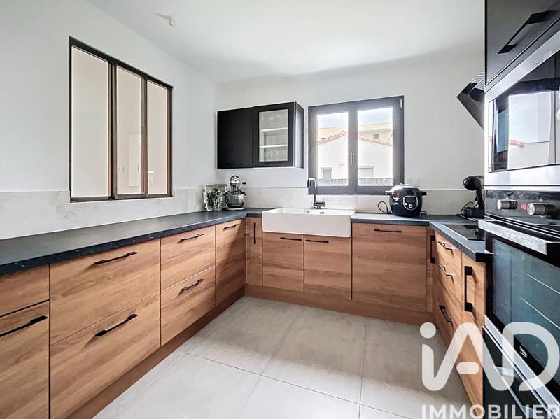 Maison - 88 m² - 4 pièces